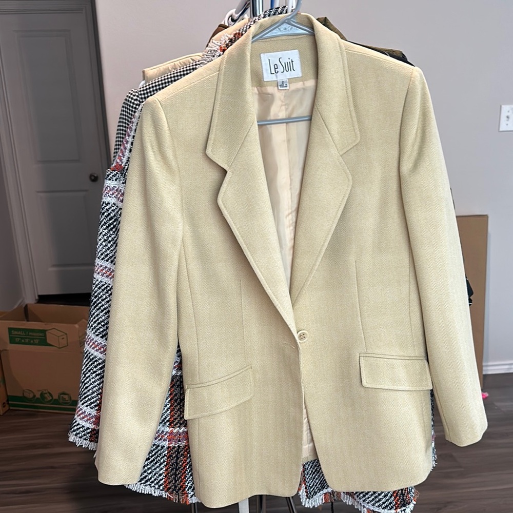 Le Suit Beige Blazer